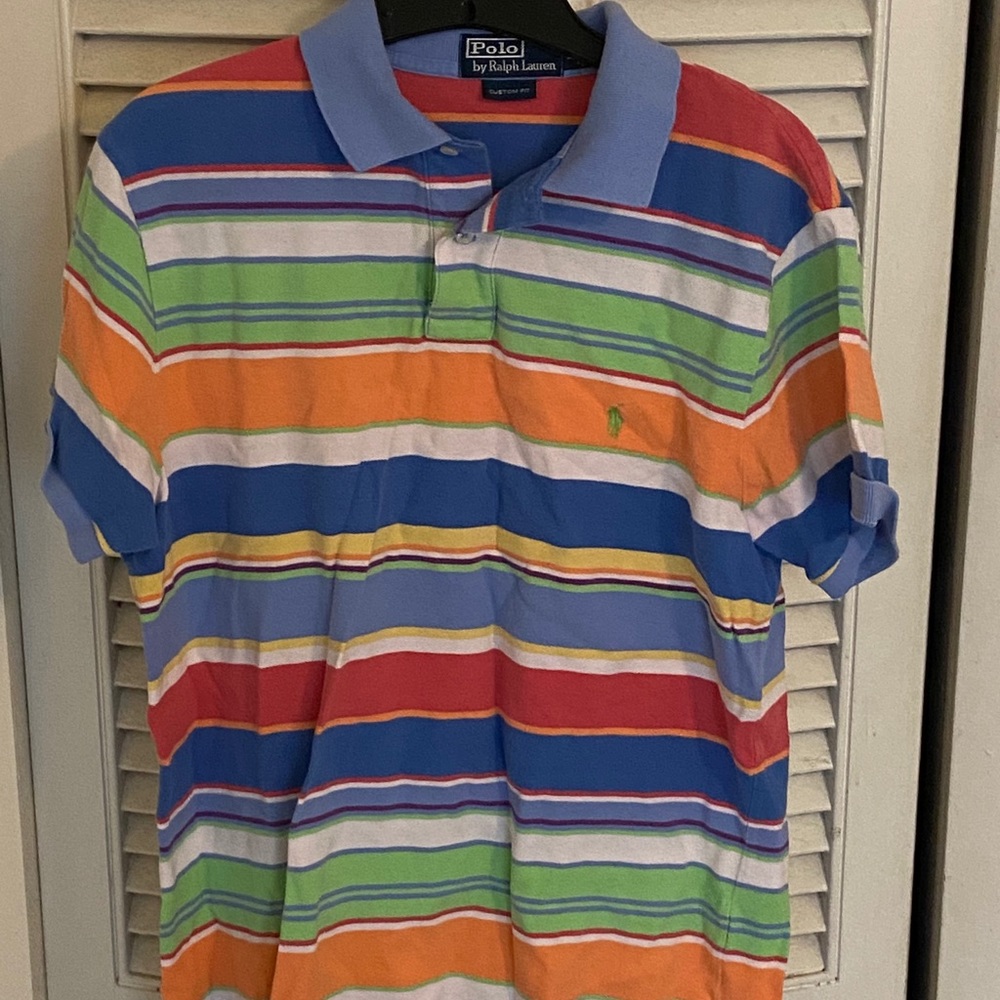 Multi color striped shirt sleeve polo